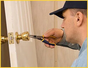 Locksmiths Of Chicago  Chicago, IL 312-585-3791 Locksmiths Of Chicago  Chicago, IL 312-585-3791