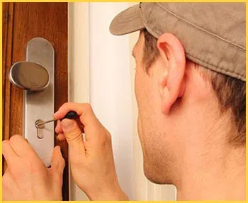 Locksmiths Of Chicago  Chicago, IL 312-585-3791